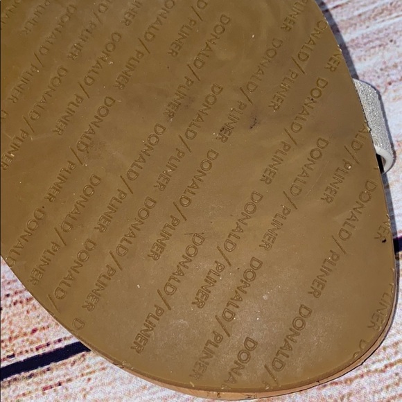 Donald Pliner Dylan Cork Wedge Sandals Pewter - Picture 4 of 5